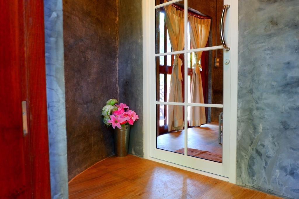 Hy Resort Τσον Μπουρί Δωμάτιο φωτογραφία